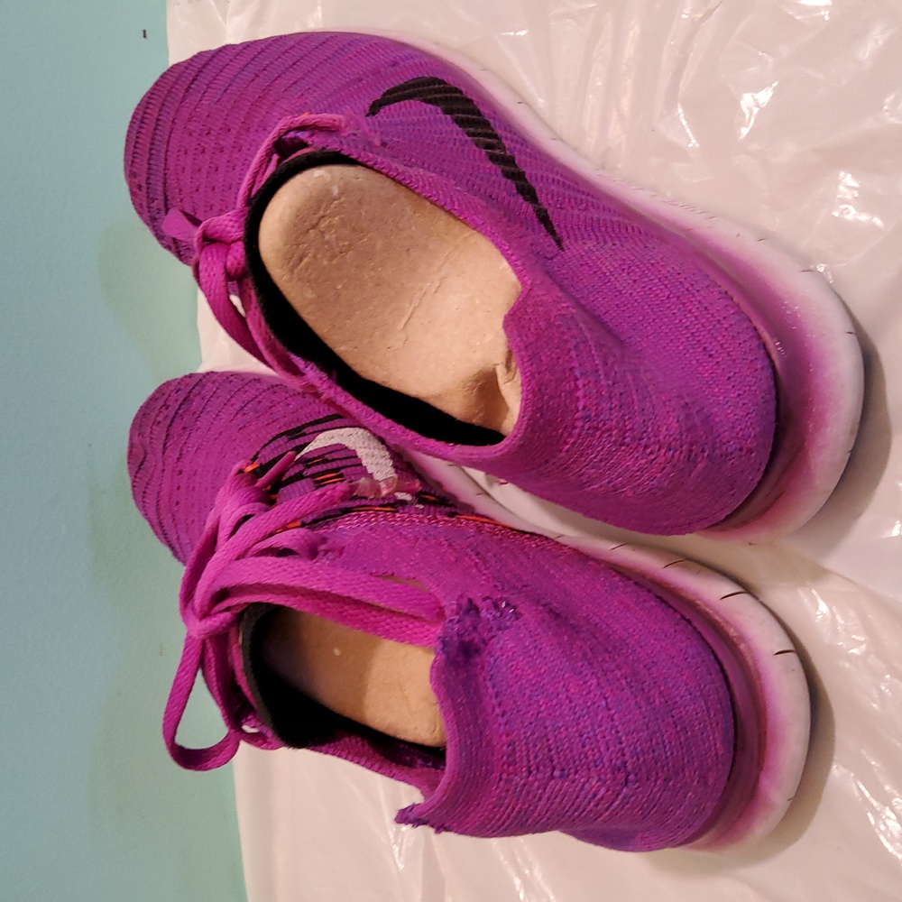 2 Pairs Natural Flex Running Shoes - Picture 7 of 9